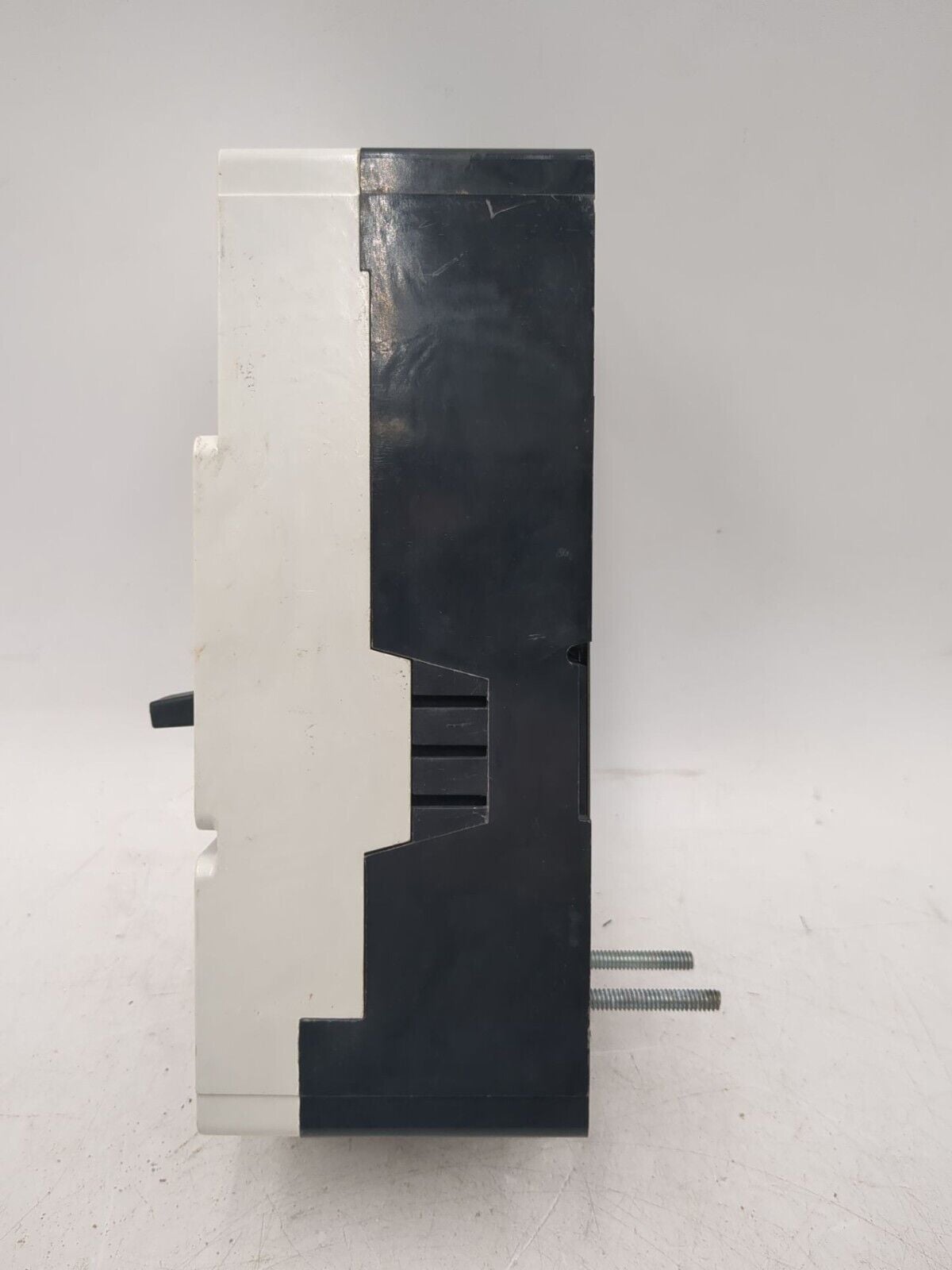 200 Amps, Westinghouse #JD3250, Circuit Breaker, 3-Pole, 600 Volts - Image 4
