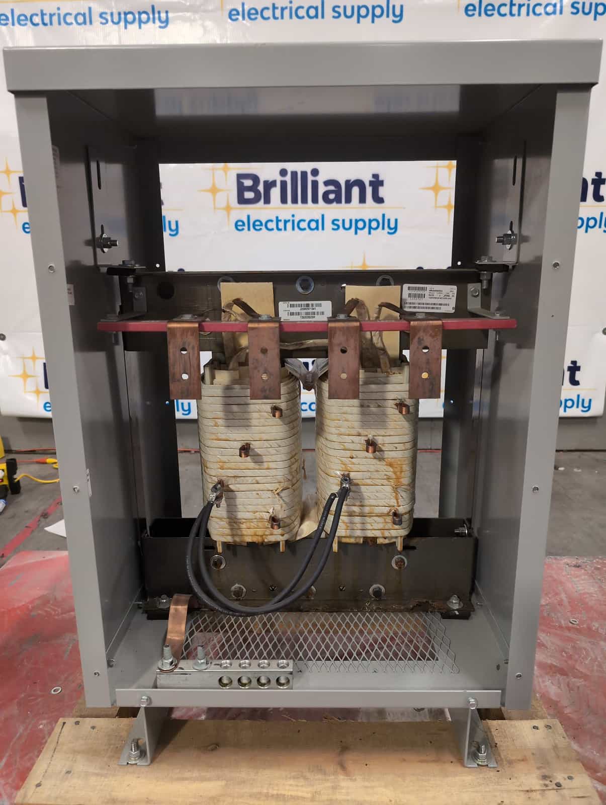 25 KVA 480 Primary, 208 Secondary, Eaton #T48M29F2516CUSRLS42, Dry Type Transformer, 3 Phase, Indoor, NEW - Image 3