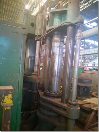 4000 Ton, CCCP hydraulic press, (2) 49.2" strokes, 147.6" daylight, 98.45" SH - Image 7
