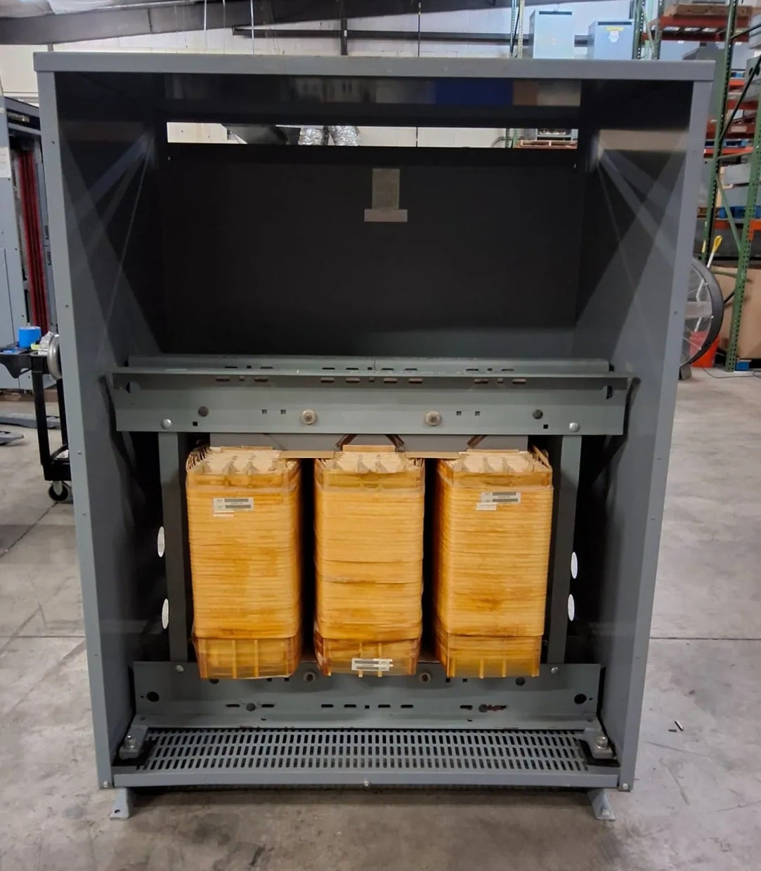750 KVA 480 Primary, 208Y/120 Secondary, Square D #EE750T68HCU, Dry Type Transformer, 3 Phase, NEMA 1 - Image 7