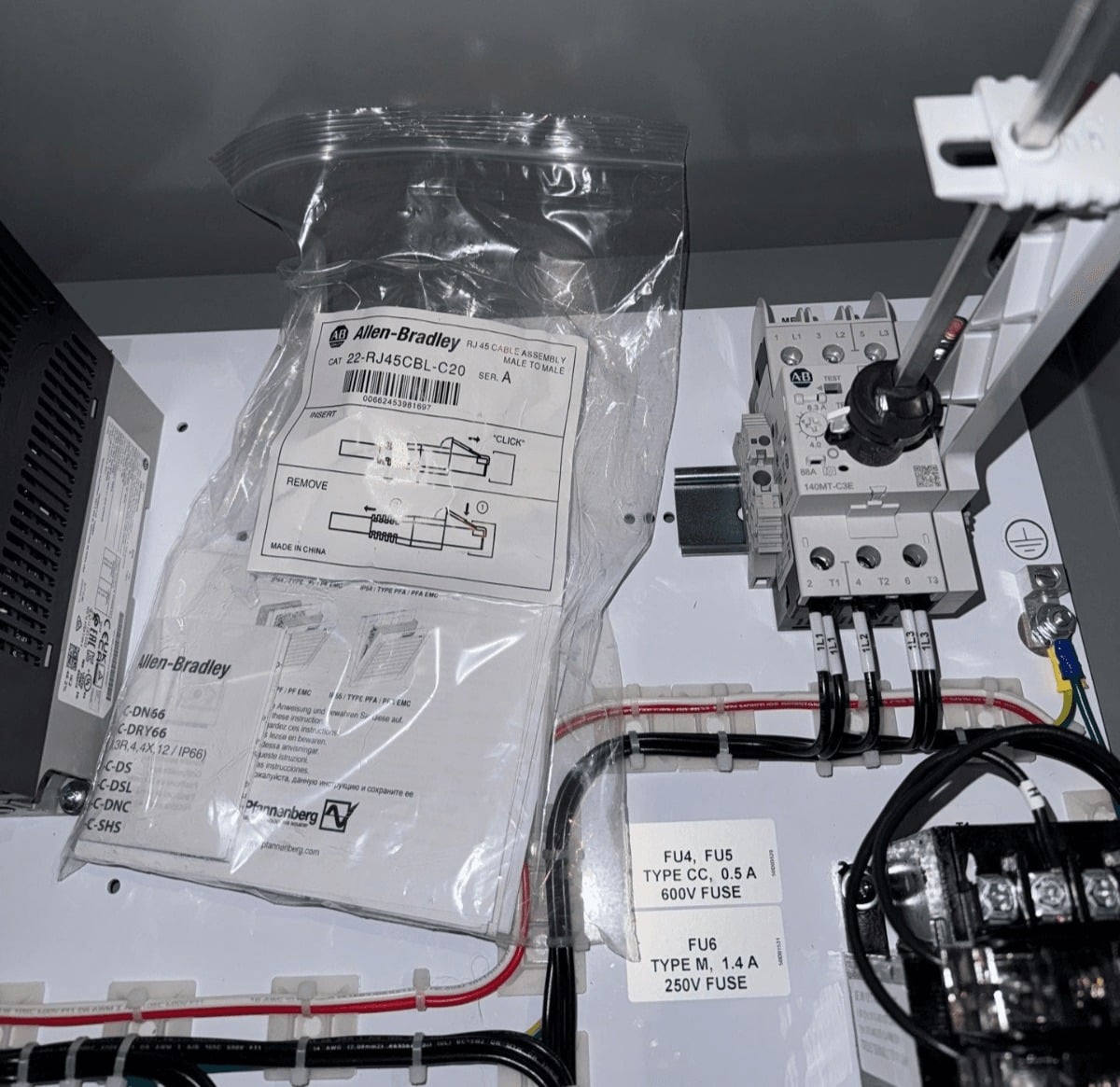 2 HP Allen-Bradley #2 4b-d4p0h204aa-nd-p, powerflex 525 packaged variable fre, 3PH, 480 Volts, VFD, NEW - Image 6