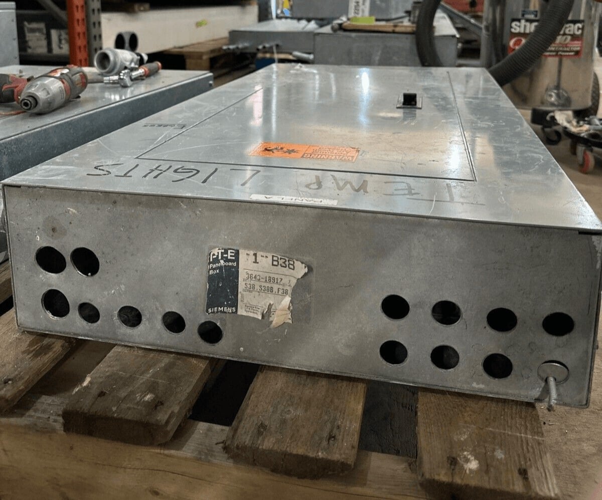 225 Amp. Siemens CDP-7, Panelboard, 480Y/277 Volts, 3PH, 4W, MLO, 42 Cir - Image 5