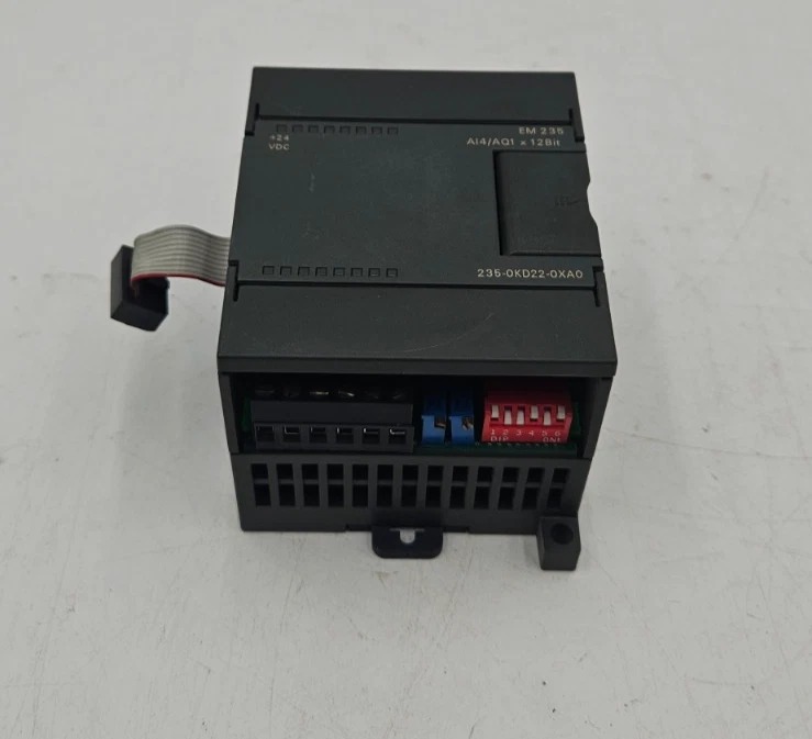 Siemens #6ES7-235-0KD22-0XA0, SIMATIC S7-200 Analog I/O Expansion Module - Image 3