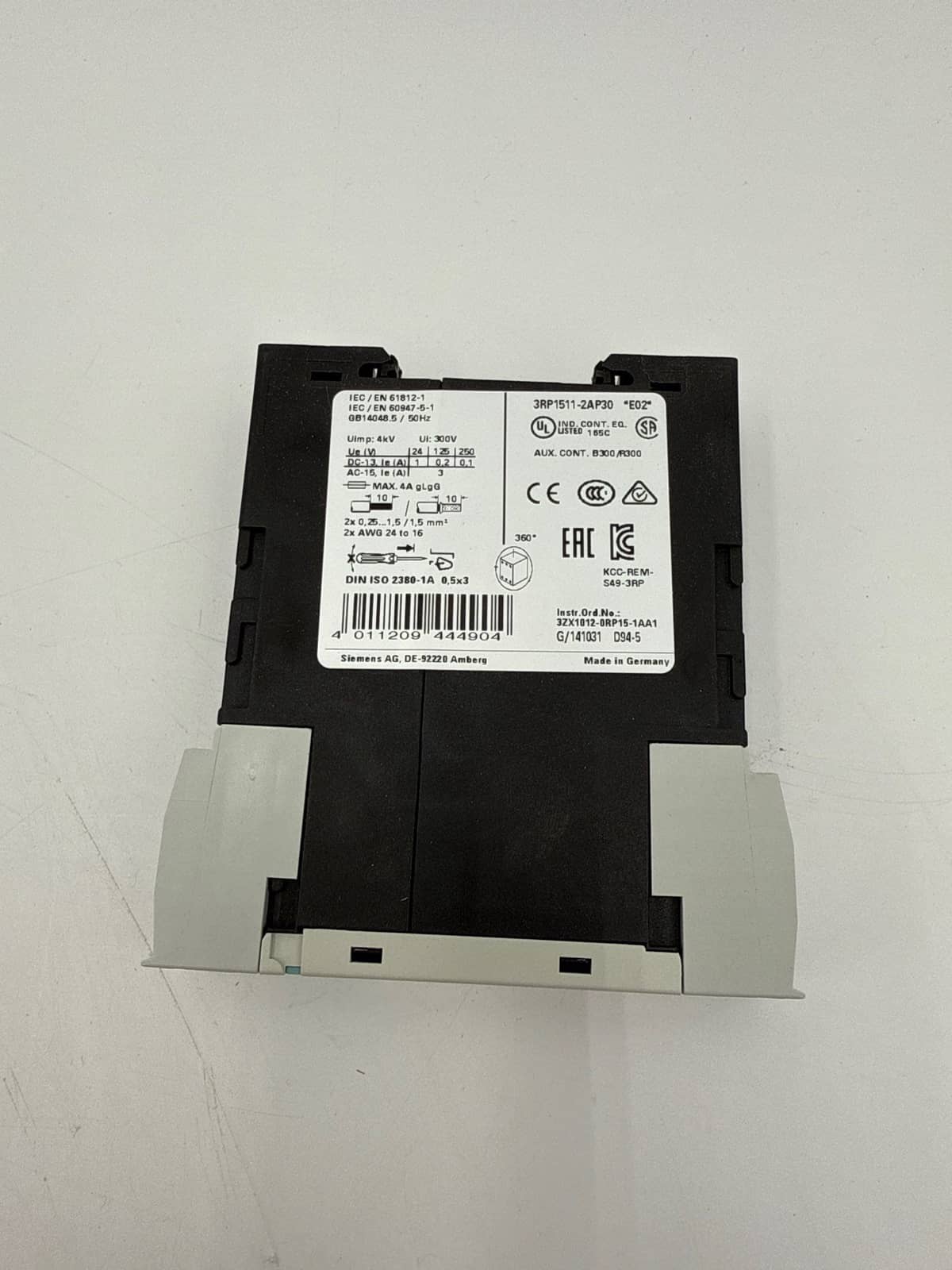 Siemens #3RP1511-2AP30, Timing Relay 0.5-10 SEC, 200-240 Volts, 24VDC, NEW - Image 4