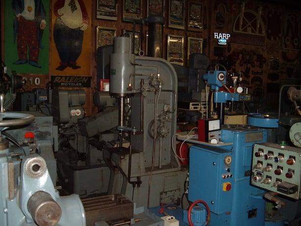 Greenard #HP-10-C, hydraulic utility press, 21-1/2" stroke, 7-1/2" throat, 5 HP - Image 1