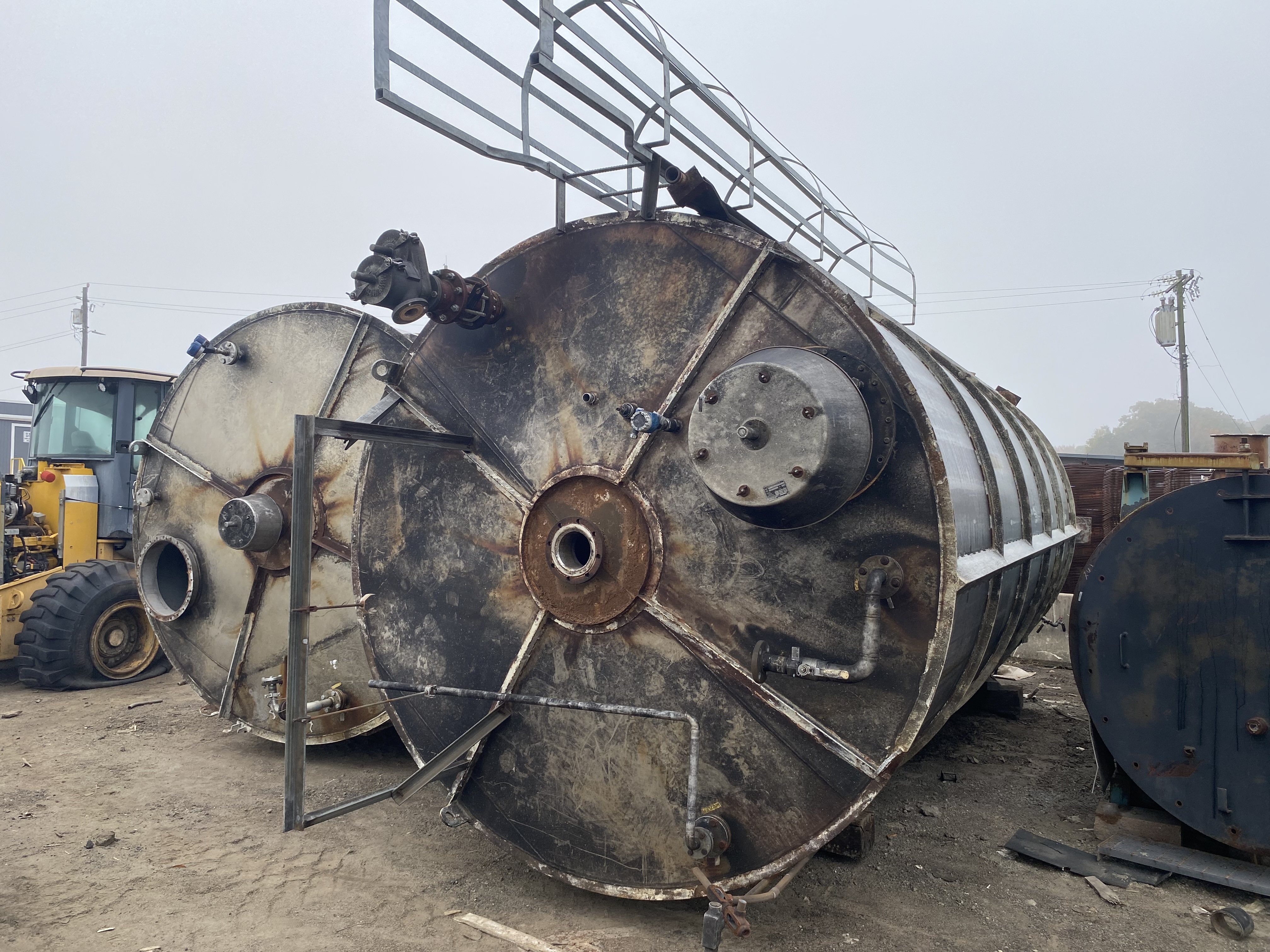 10,000 gallon Stainless Steel Vertical Storage Tank, 110" diameter x 240" straight side, cone top & bottom - Image 5