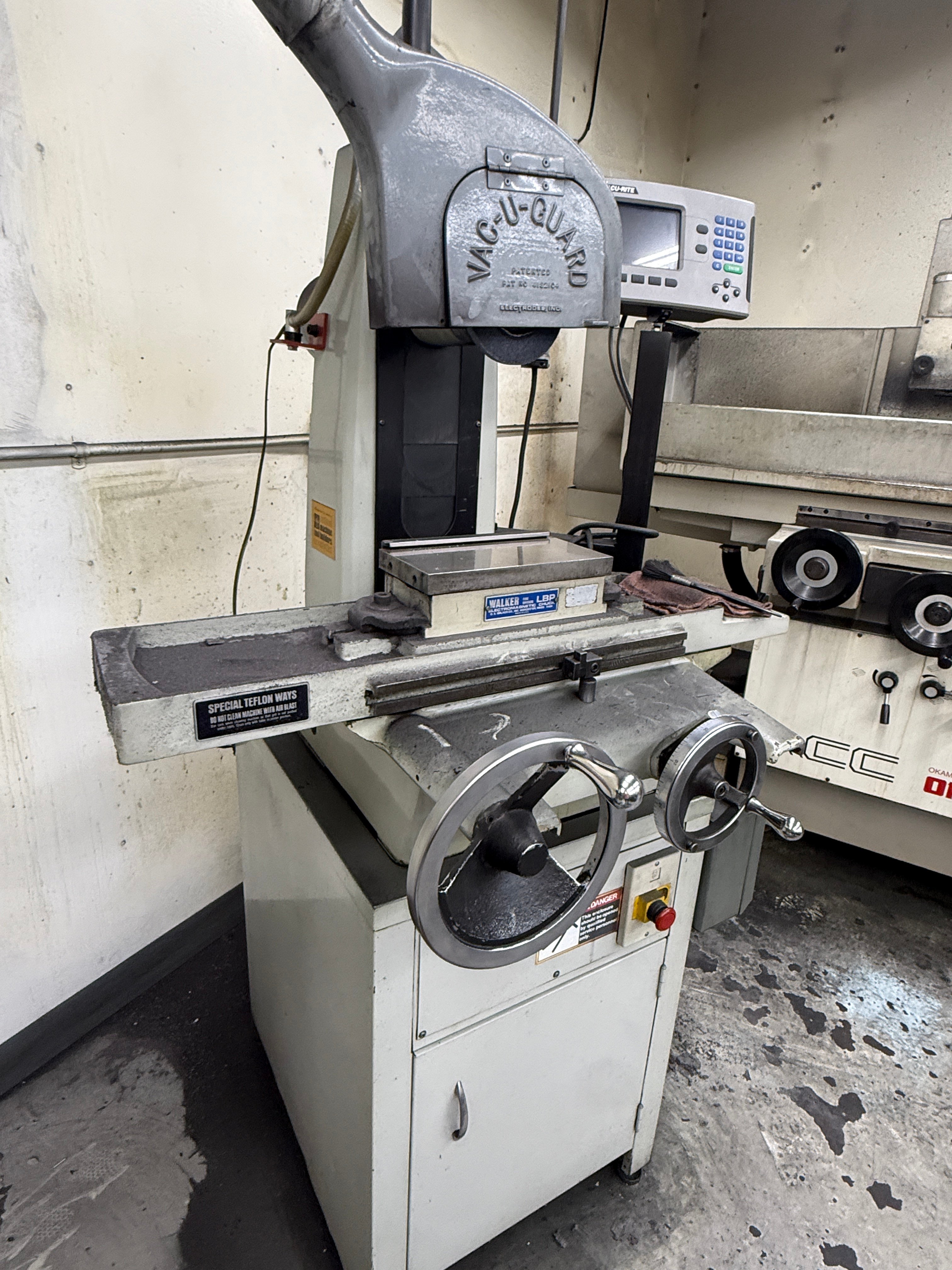 6" x 12" Harig #612, Surface Grinder, hand feed, 12-3/4" longitudinal travel, 3425 RPM, permanent magnetic - Image 2