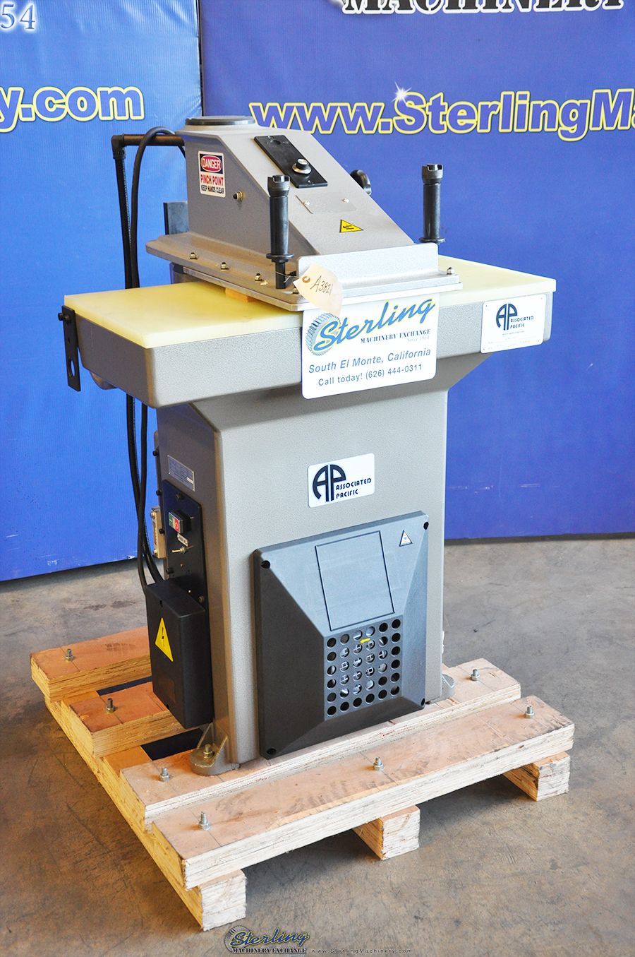 22 Ton, Apmc #APM-SA22, 3.54 stroke, hydraulic clicker press, quick height adj., dual joystick Control, New - Image 1