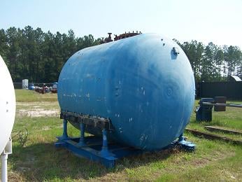4000 gallon Pfaudler, Glass Lined Pressure Storage Tank, Horizontal, #3313 glass, 102" diameter x 96" - Image 3