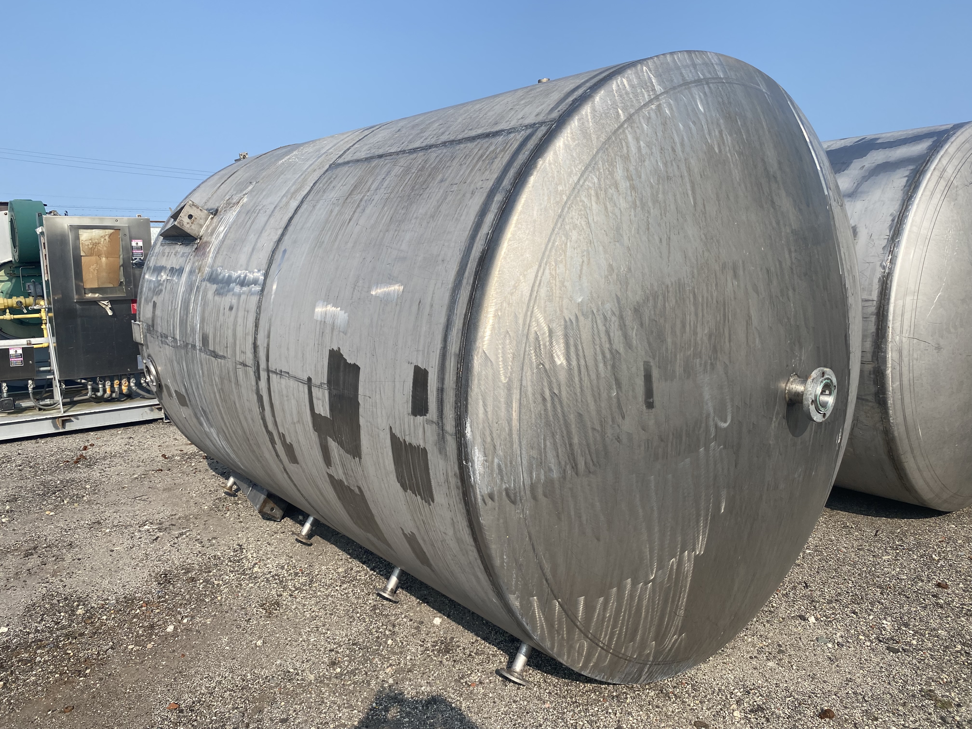 4000 gallon Lee Metal Products #4521DBCTT, 304 Stainless Steel Vertical Mix Tank, 96" diameter x 132" - Image 3