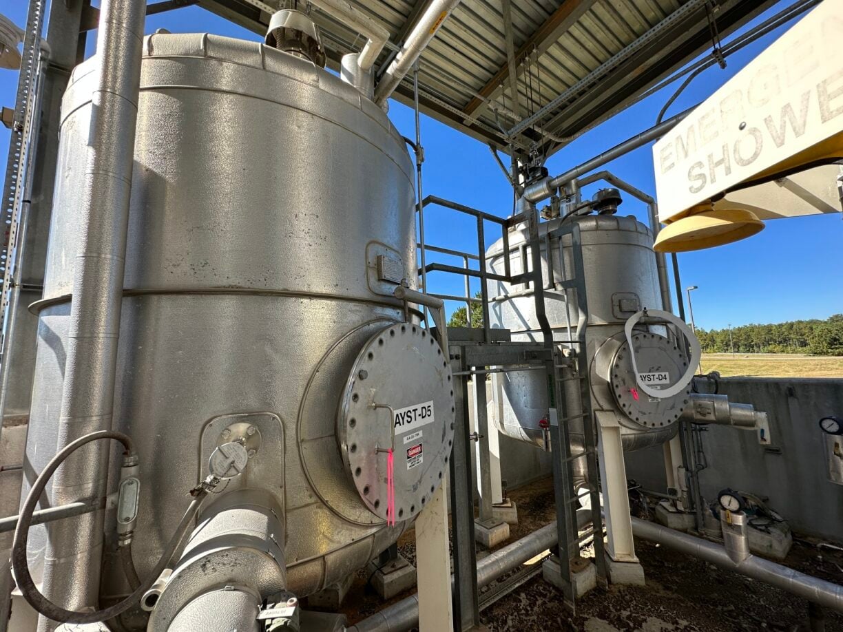 1550 gallon Savannah Tank, 316 Stainless Steel Vertical Tank, 6' diameter x 6' 3" straight side, 2 psi/FV @ - Image 1