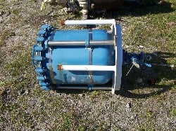 30 gallon Glass Lined Tank, 20" diameter x 20.5" deep, clamp top, 2" bottom drain, on legs - Image 3