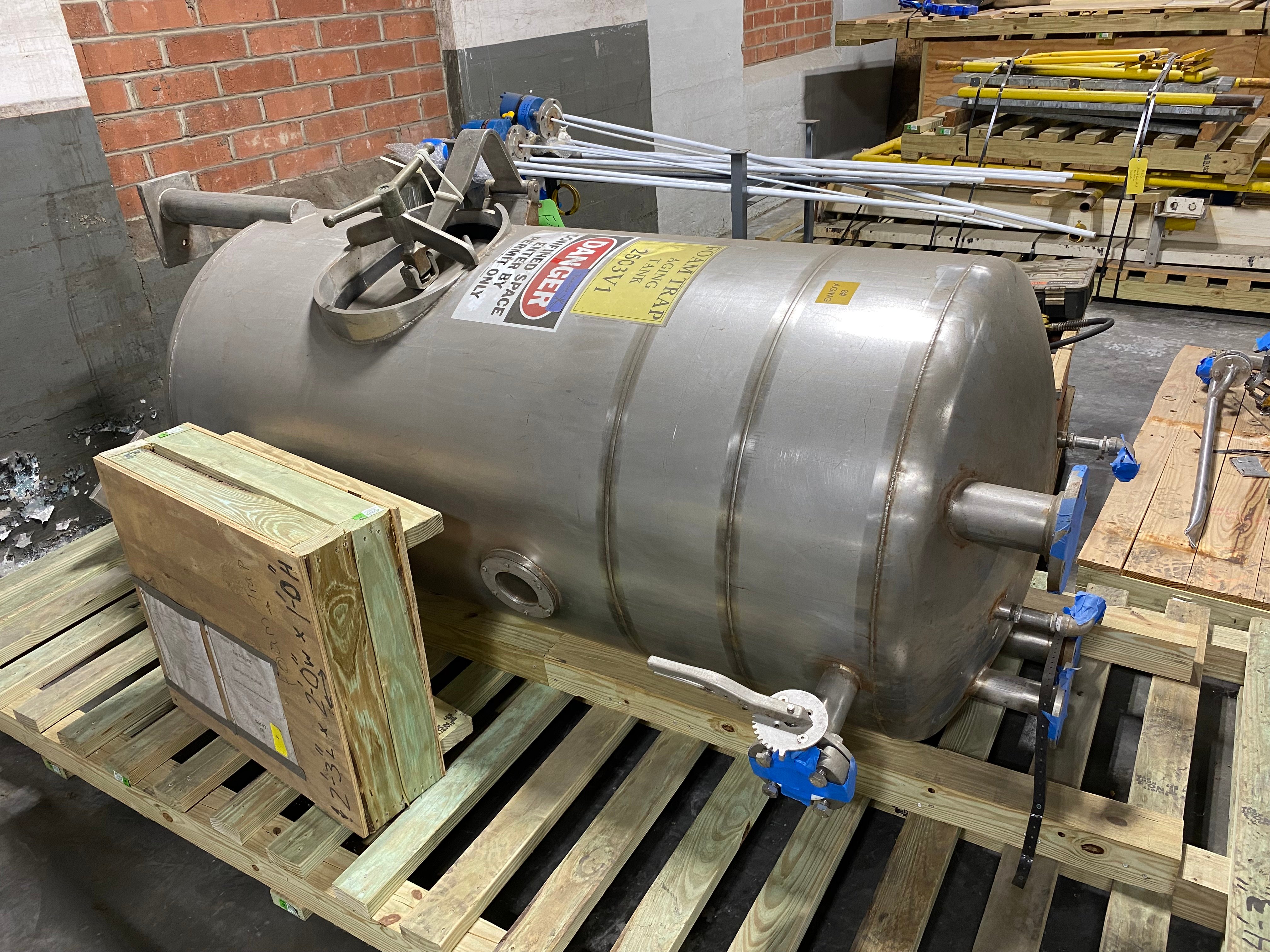 300 gallon Stainless Steel Vertical Tank, 36" diameter x 68" straight side, dished heads, 13" x 18" - Image 2