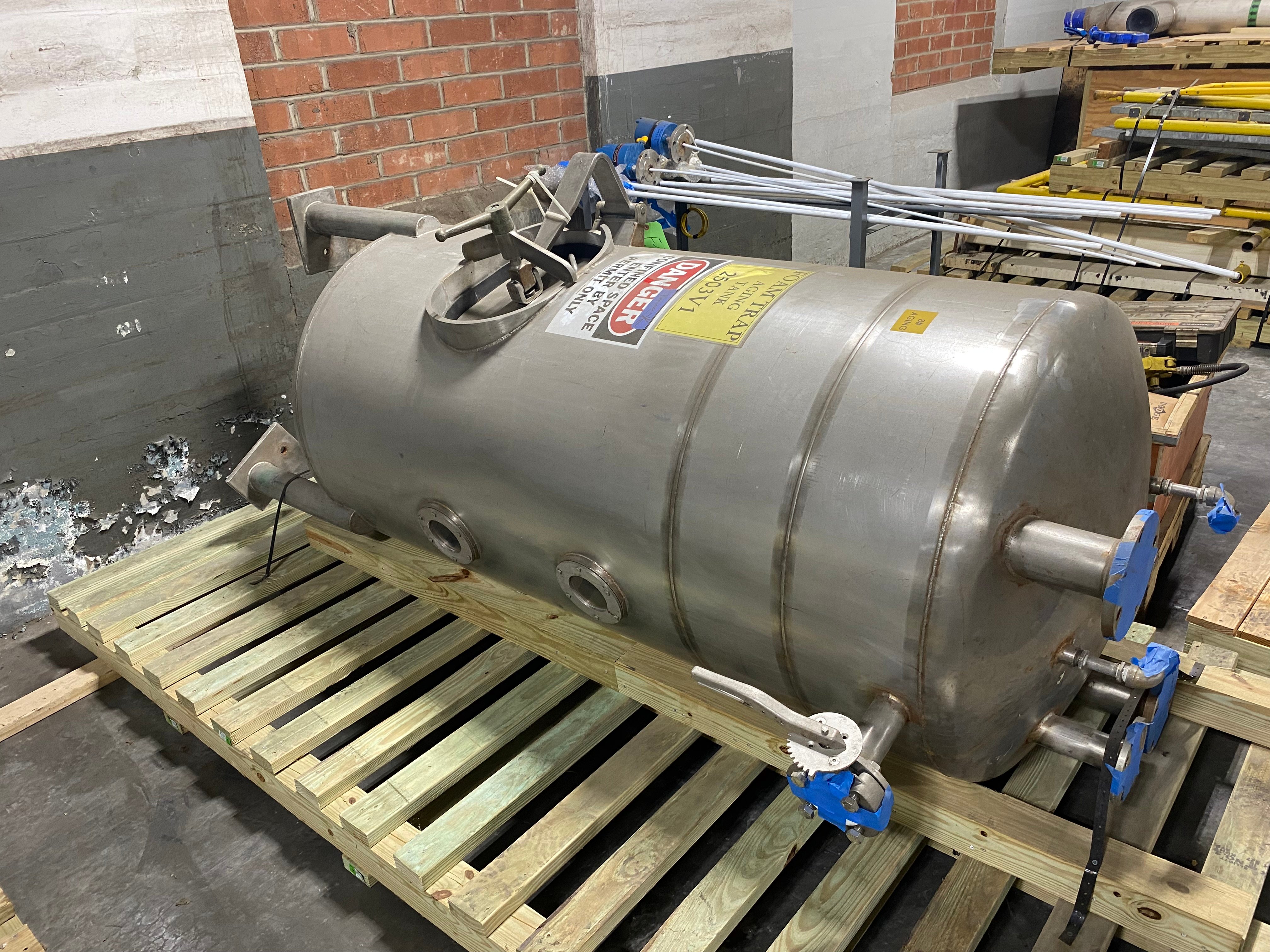300 gallon Stainless Steel Vertical Tank, 36" diameter x 68" straight side, dished heads, 13" x 18" - Image 3
