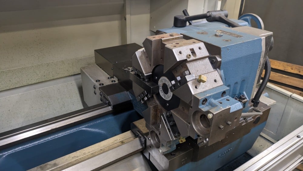 Romi #M20, CNC teach lathe, Fanuc 21i-T control, 20.5" swing x 60" centers, 10.2" over cross slide, 3.15" - Image 2