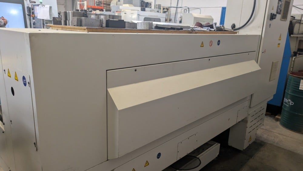 Romi #M20, CNC teach lathe, Fanuc 21i-T control, 20.5" swing x 60" centers, 10.2" over cross slide, 3.15" - Image 5