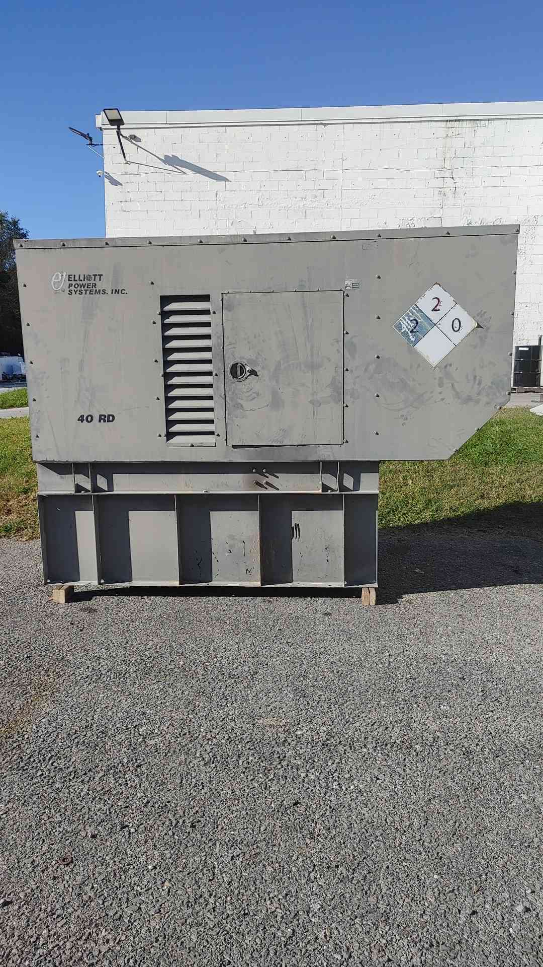 40 KW Elliott Power Systems #40RD, diesel generator set, standby, 120/240 Volts, 1 phase, Isuzu 4BG1 engine - Image 1