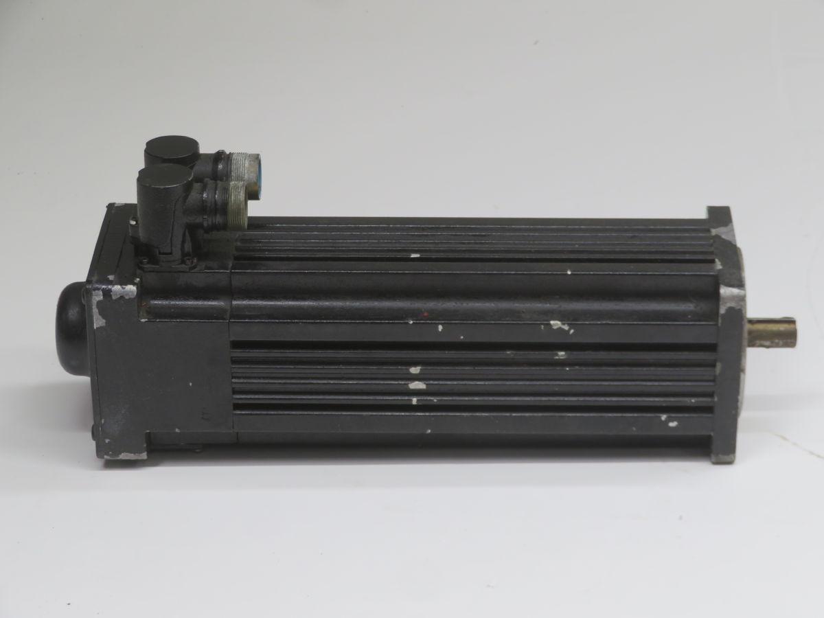 Kollmorgen #MH-225-G-61, brushless servo motor, 3900/4700 RPM, 480 Volts, 2.9 Amp - Image 3