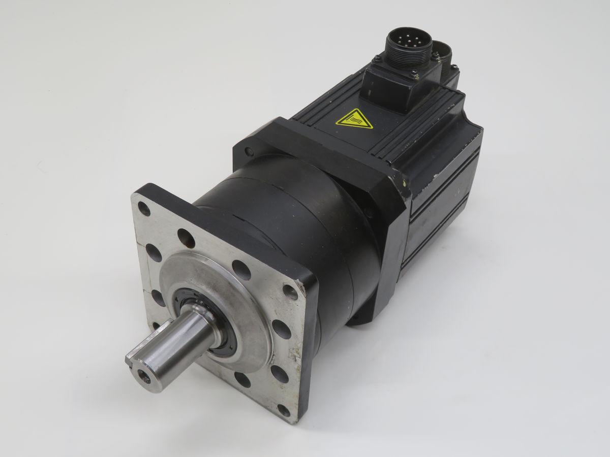 Mitsubishi #HC-SF153X-S2, AC servo motor, 1.5 KW, 4.77 Nm, 3000 RPM - Image 2
