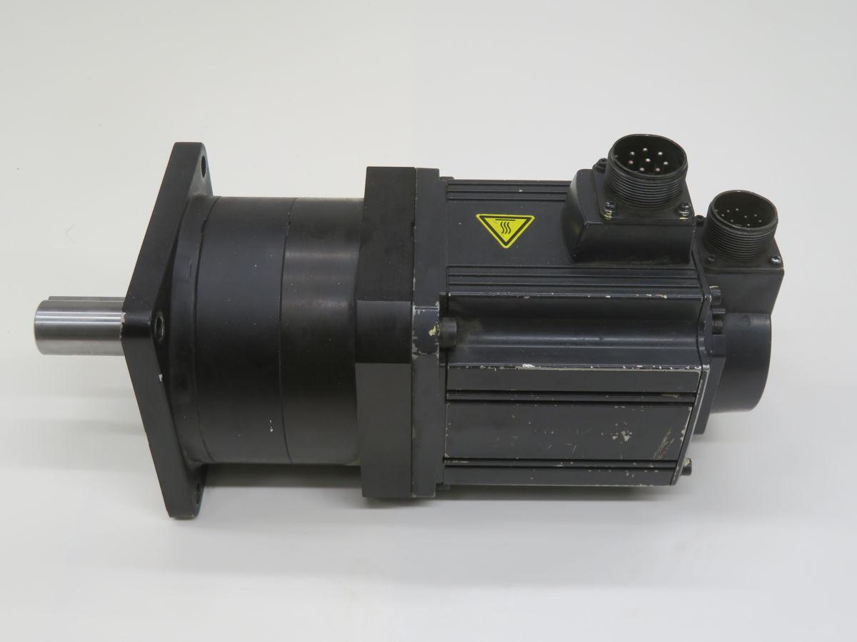 Mitsubishi #HC-SF153X-S2, AC servo motor, 1.5 KW, 4.77 Nm, 3000 RPM - Image 3