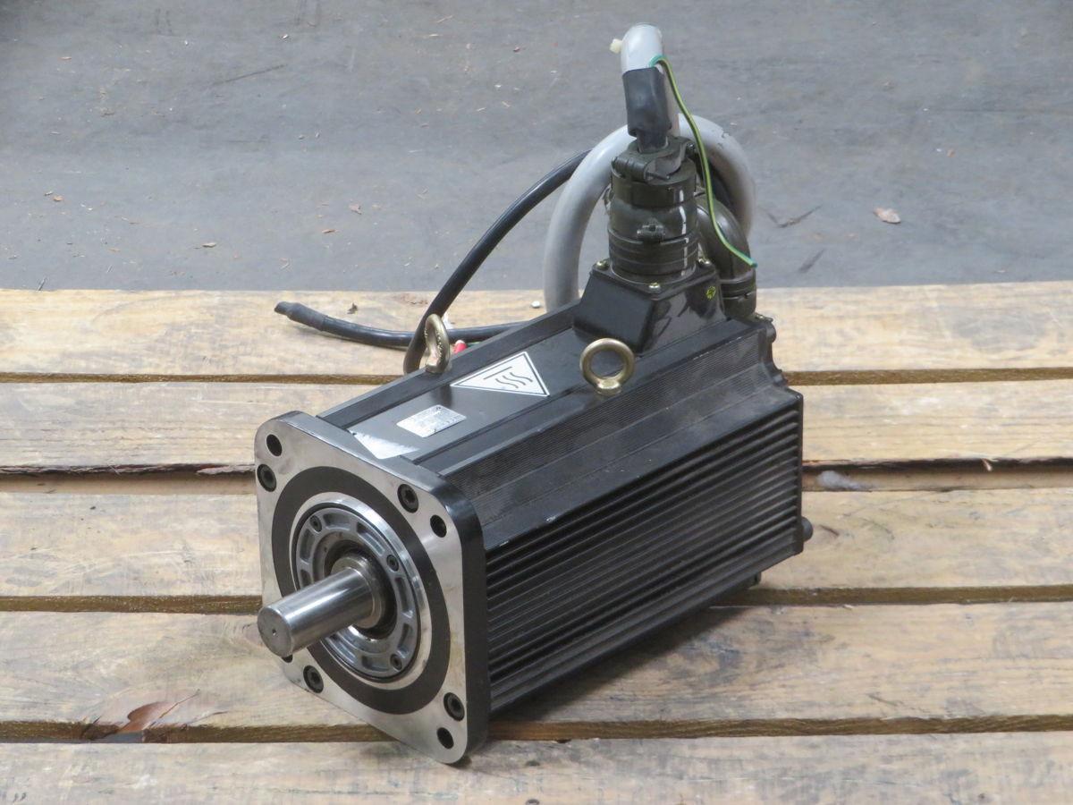 Yaskawa #SGMG-75V-6V-FJ11, AC servo motor, 7.5 KW, 1500 RPM (2 available) - Image 2