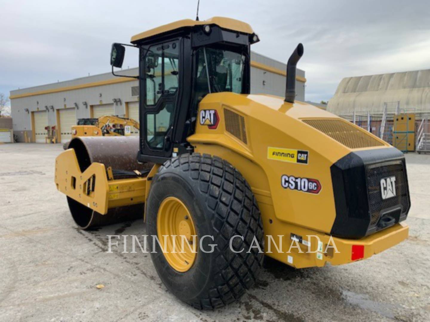 Caterpillar CS10-01, Compactor, 124 hours, S/N: 6GV03600, 2025 - Image 4