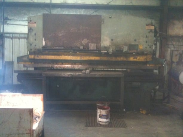 175 Ton, Wysong #HF175-13, hydraulic brake, 13' overall, 1212" between housing, 7" stroke, 12" throat - Image 1