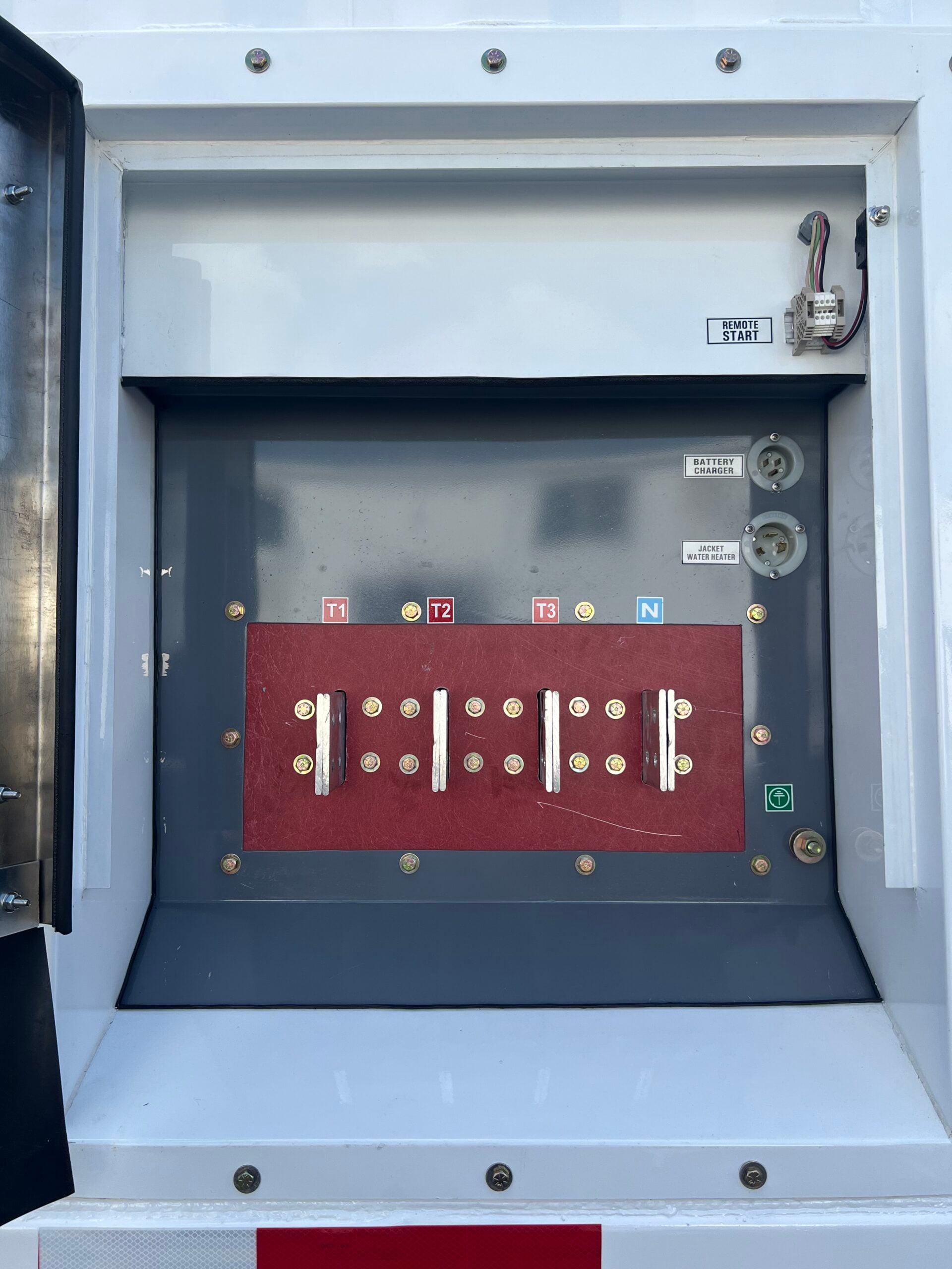 1500 KW Cummins #KTA50-G2, Diesel Power Module, 1800 RPM, 480 Volt, 2500 amp circuit breaker, Deep Sea 8610 - Image 10