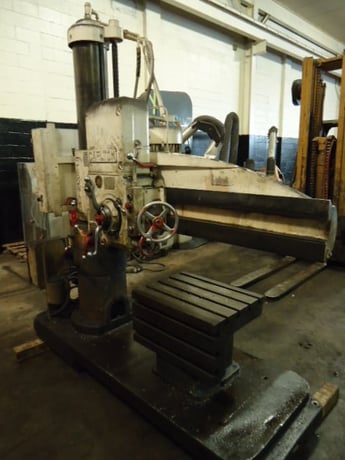 4' -9" Carlton radial drill, 12 speed, 1979 - Image 2