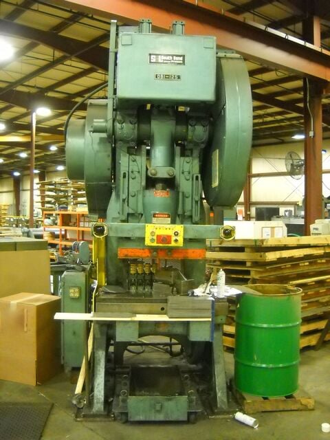 125 Ton, South Bend #125BG-AC, OBI press, 4" stroke, 40 SPM, air clutch, one shot lube, slug tray, palm - Image 1