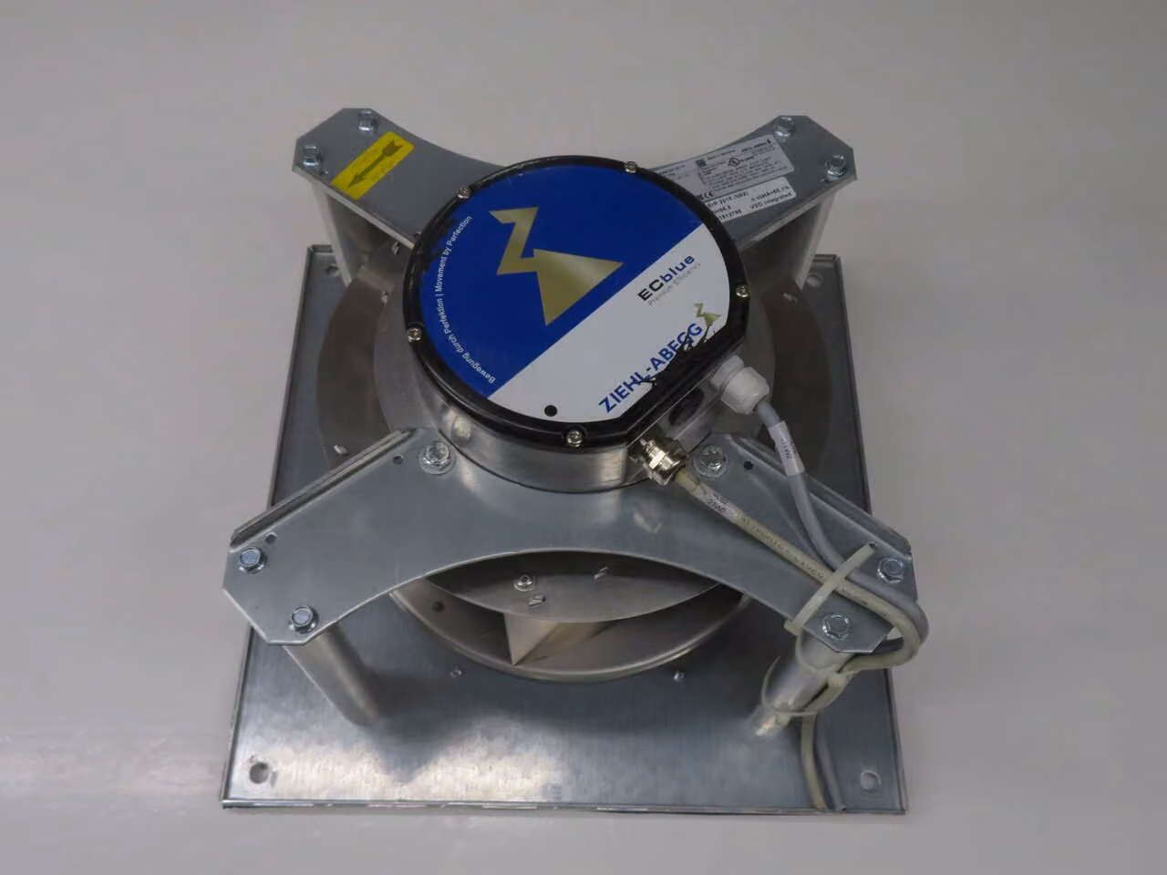 Ziehl-Abegg #162750, GR28M-ZIK.DC.1R EC Centrifugal Cooling Fan, 1 KW, 3400 RPM, 200-277 V. - Image 3