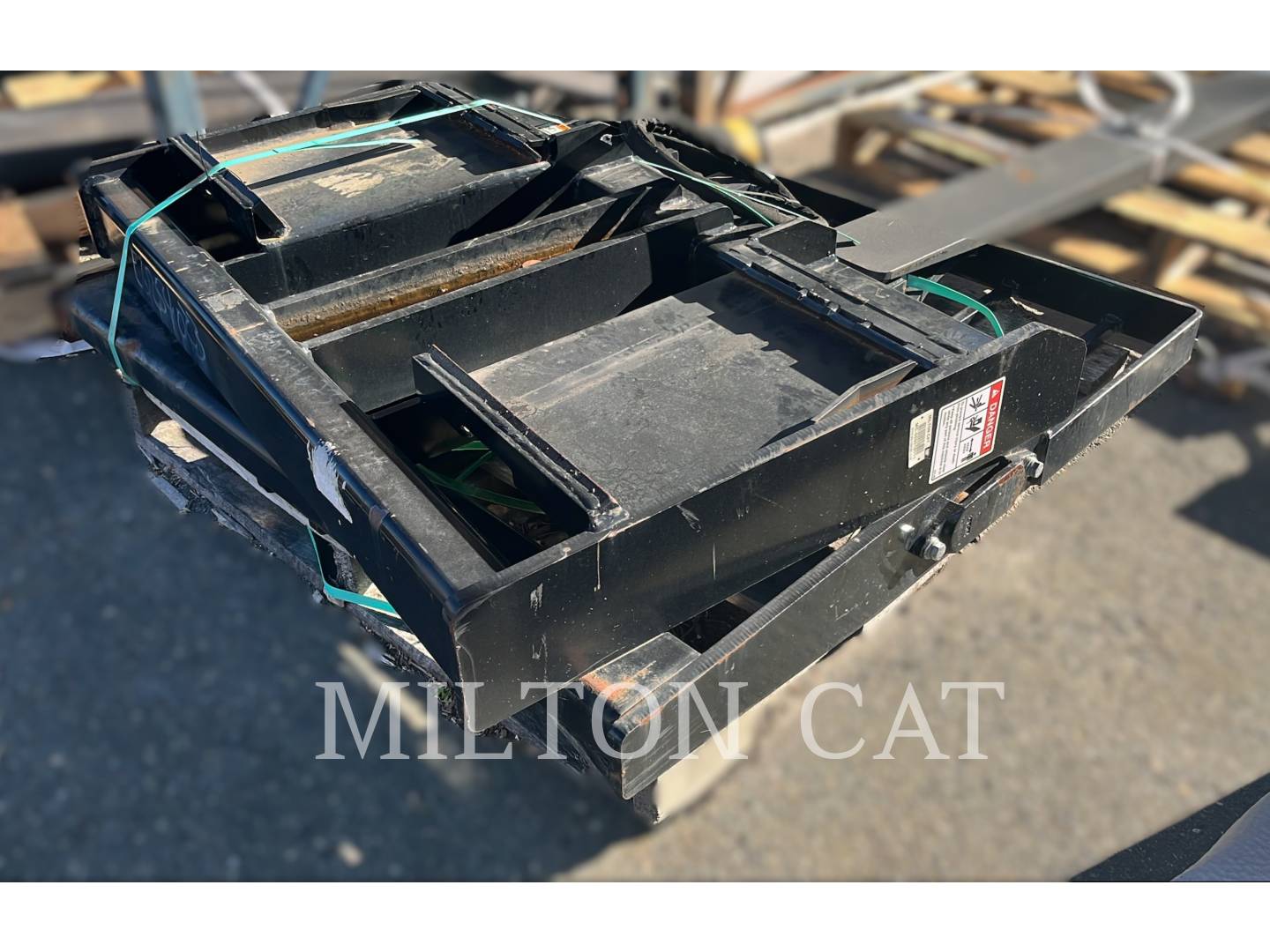 Caterpillar TH255C 48" ROTATE/SIDE TILT FORK GROUP, S/N: MC-000075033, 2023 - Image 3