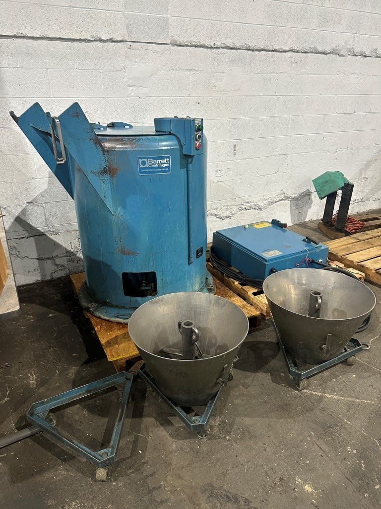 Barrett #401-E, chip wringer, 2.1 cu. ft., 225 lb. max. load, 20 loads per hour, (3) 23" pans w/ carts, 460 V. - Image 6
