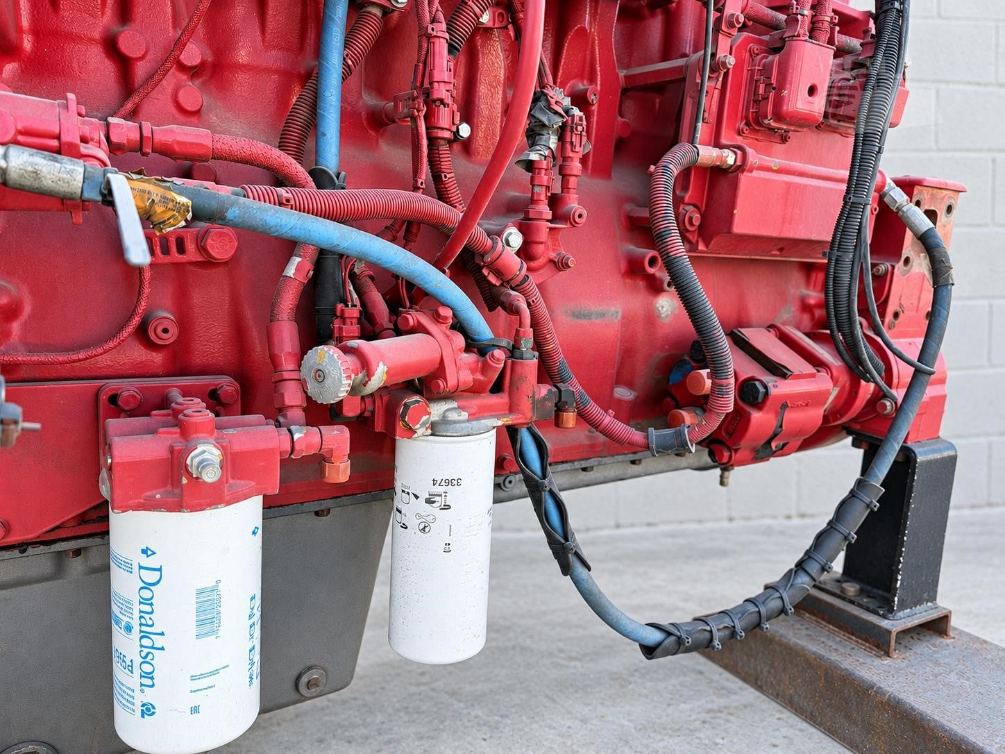 700 HP Caterpillar #C18, Diesel Engine, 2100 RPM, 309 hours - Image 2