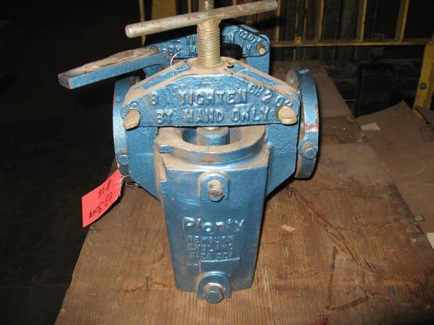 2" Duplex #120, steel strainer, 300 lb. flange, new condition - Image 2