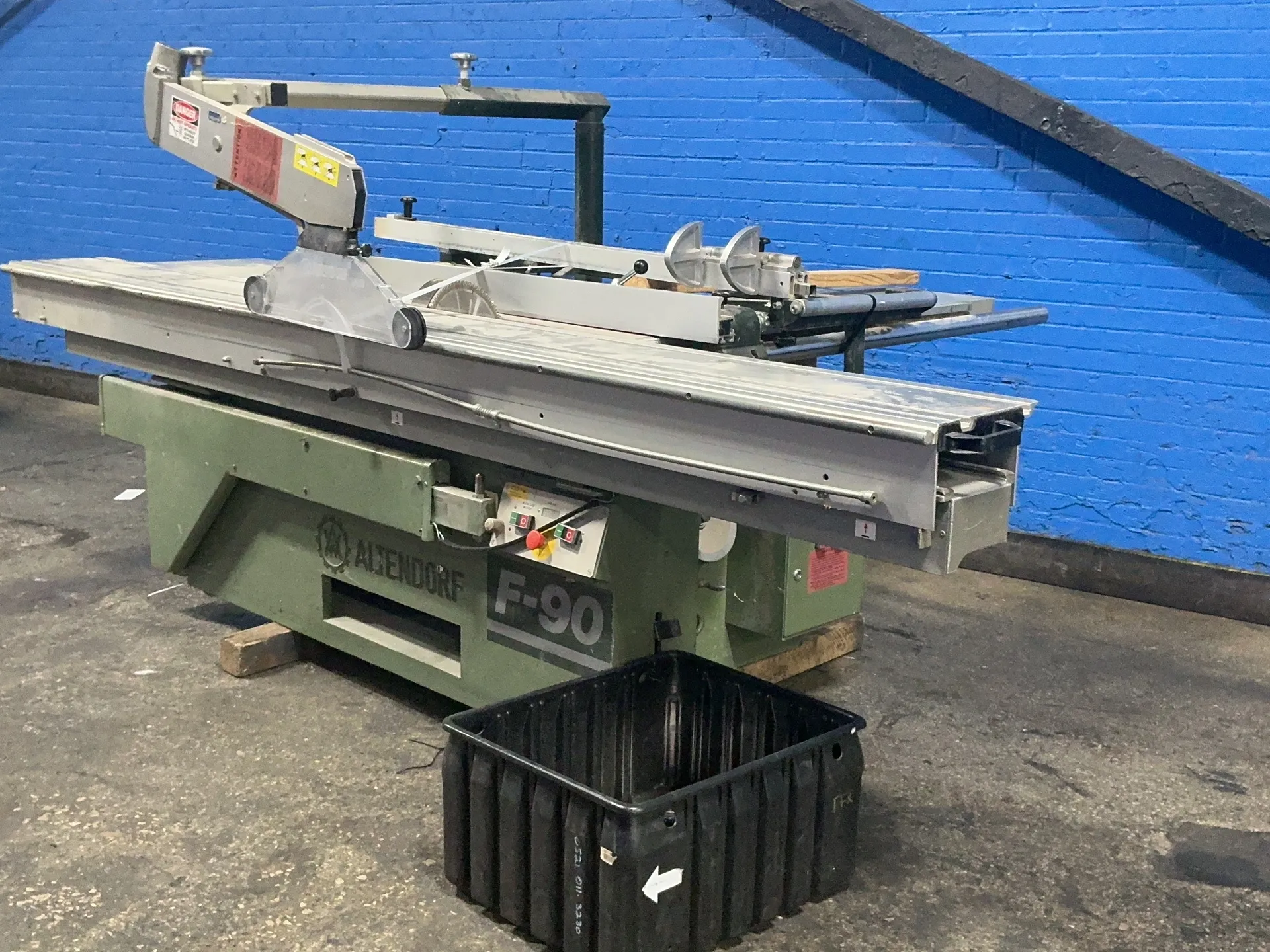 Altendorf #F-90, sliding table panel saw, 12" blade, 12" x 129" table - Image 1