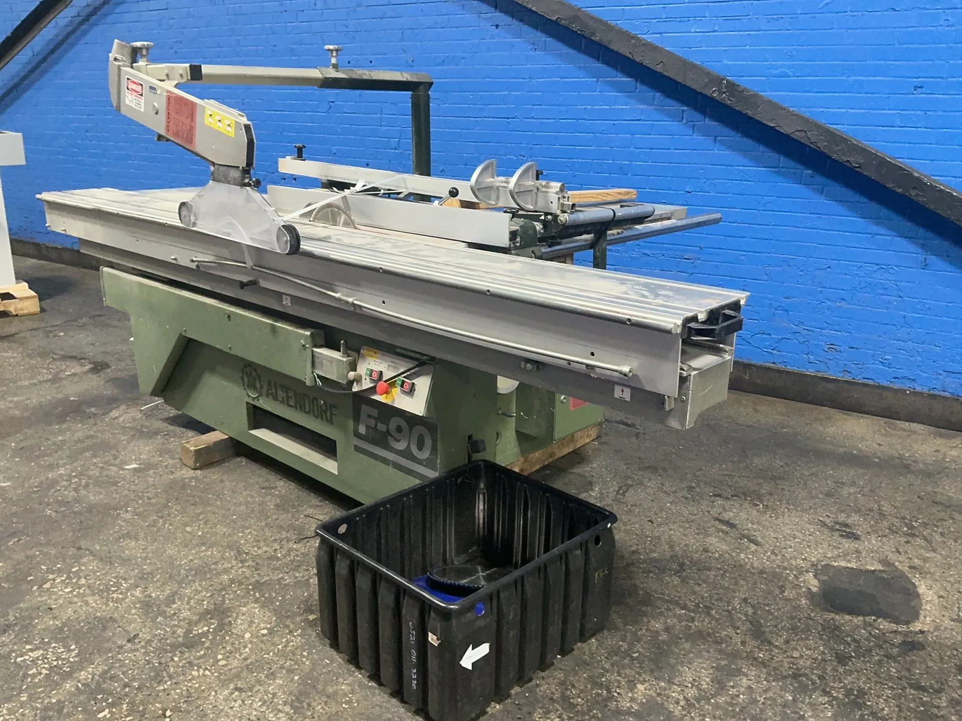 Altendorf #F-90, sliding table panel saw, 12" blade, 12" x 129" table - Image 3