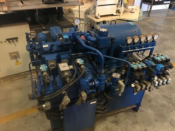 American, underfloor railway wheel truing machine, 129" L x 245" W,pit-mounted,dual spindle,w/ extra parts - Image 7