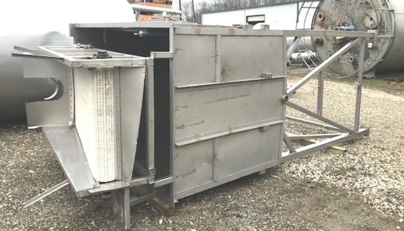 1300 gallon Stainless Steel, 5' x 5' x 7' 3" length, side open, sanitary - Image 3