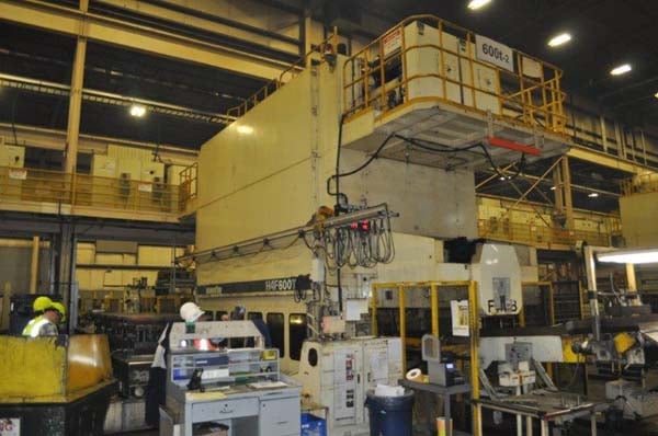 660 Ton, Komatsu #HF4-600, straight side double crank servo press, 11.8" stroke, 45.2" Shut Height, 11.81"ram - Image 2