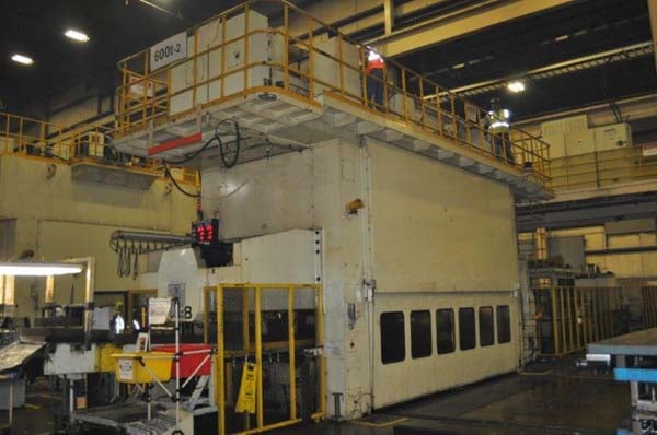 660 Ton, Komatsu #HF4-600, straight side double crank servo press, 11.8" stroke, 45.2" Shut Height, 11.81"ram - Image 4