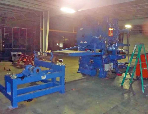 100 Ton, Oak #FP3-54-1422, fin press line, 1.5" stroke, 9"-12" Shut Height, 51" x48" die area, 1994 - Image 5