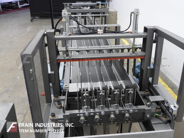 Dorell #DP-100, automatic drop case packer, 5-20 cases per minute, AB controller and an AB PanelView Plus 600 - Image 2