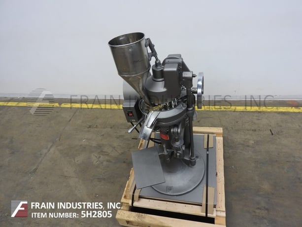 4 Ton, Stokes #512, 16 station rotary press, 350-650 tablets/minute, 5/8" max tablet diameter, 11/16" max - Image 2