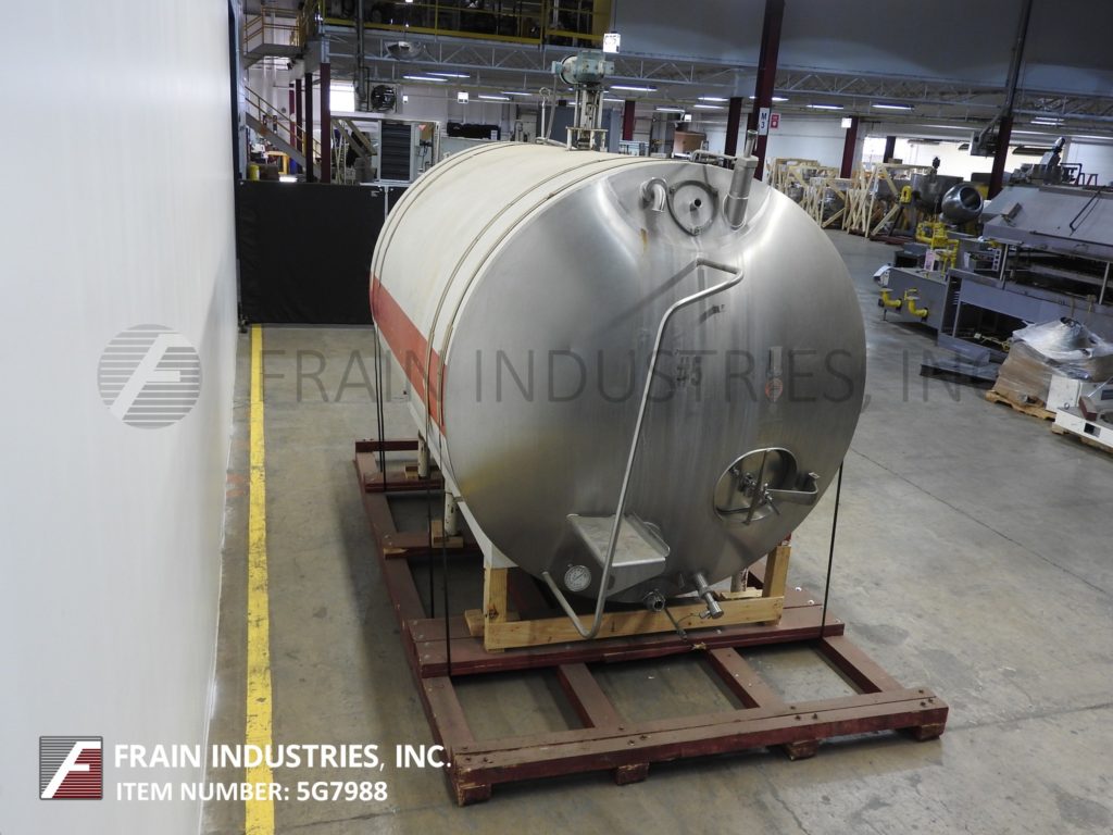 2800 gallon Cherry Burrell, 304 Stainless Steel insulated horizontal tank, 84" diameter x 120" straight side - Image 3