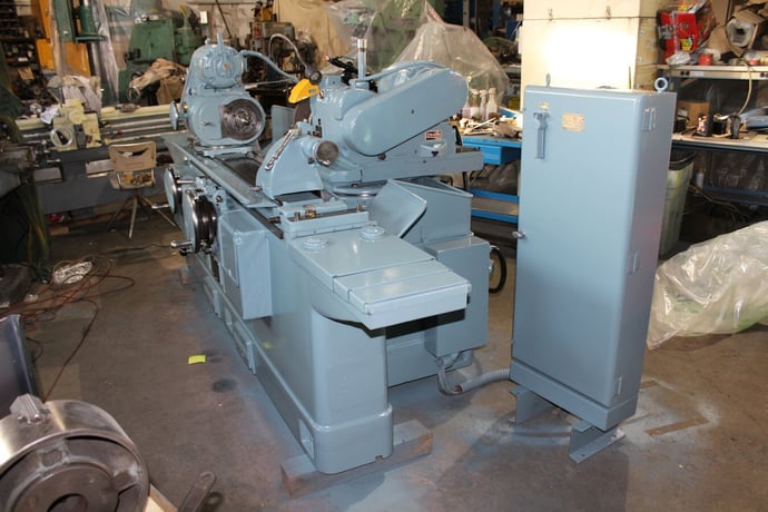 12" x 36" Cincinnati Filmatic, 12" swing, 36" centers, 12" x1" x5" grinding wheel, 14" max.grind wheel - Image 2