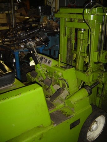 8000 lb. Clark #C80, Forklift, side shift, LP, hard tire, automatic transmission, power steering - Image 4