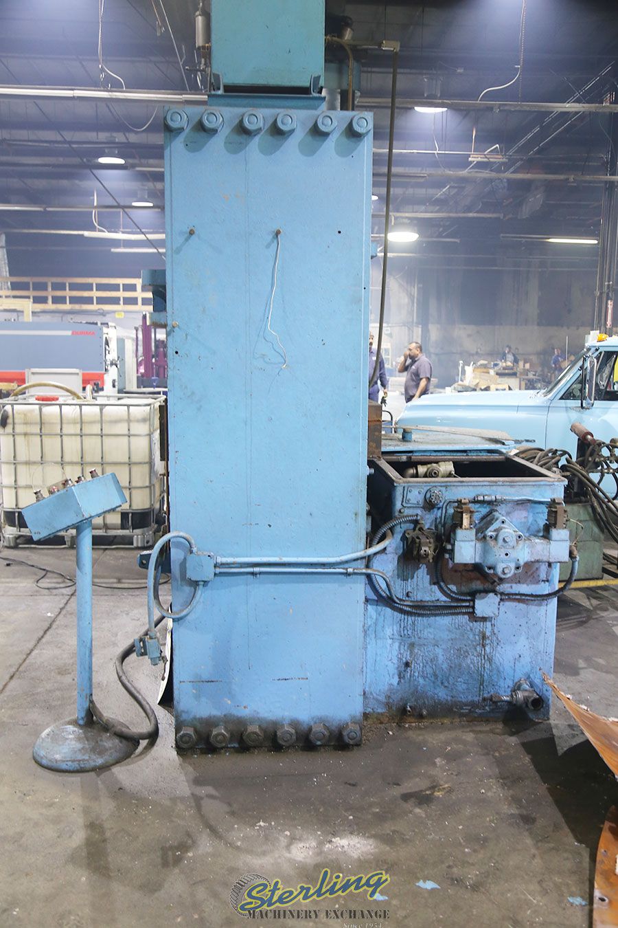 530 Ton, French Oil #51118, hydraulic molding press, #A5484 - Image 9