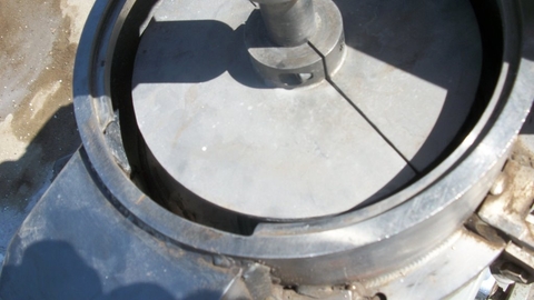 Union Process #Q1, 304 Stainless Steel attritor mill, jacketed, 2 HP, 9" diameter x 8-1/2" deep, 2-piece top - Image 2