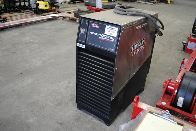 1000 Amps, Lincoln, AC/DC Power Wave SD, subarc power supply, 30 day warr (15 available) - Image 1